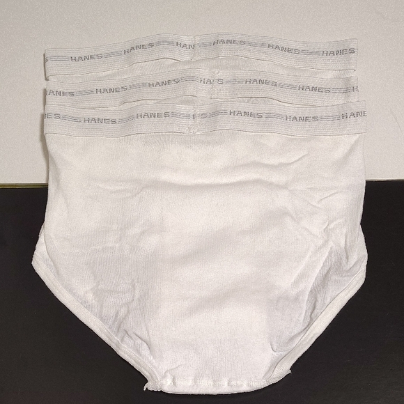 Vtg Hanes Classic White Men's Briefs Size 34- 3 Pack - Picture 3 of 6